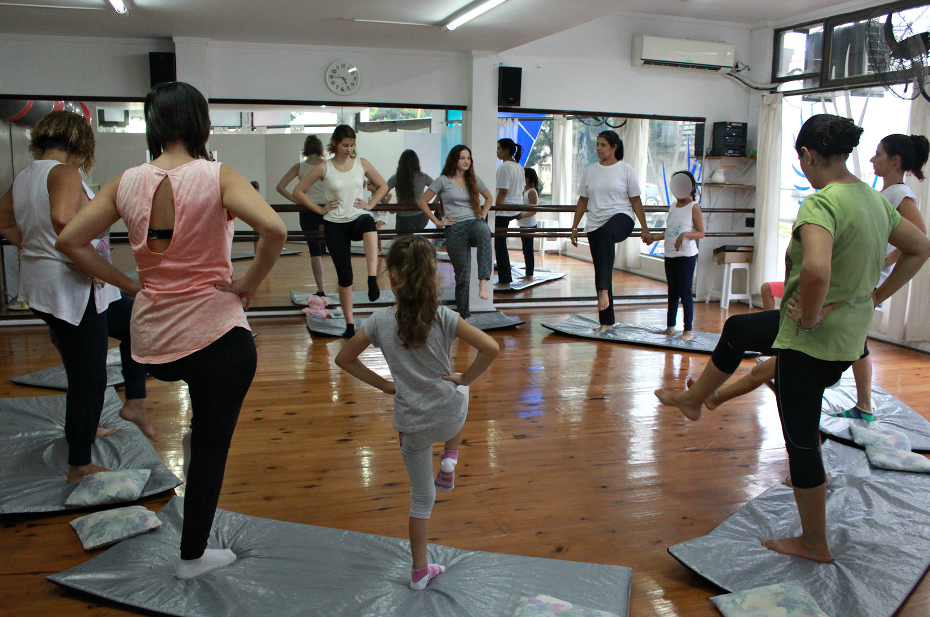 2017 / Family yoga class